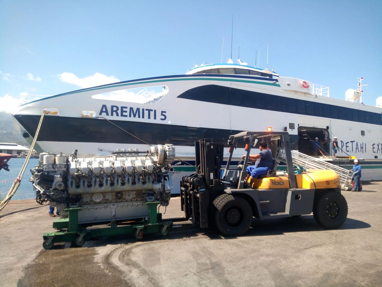 MTU 16V4000M70 ready for installation after a complete overhaul. — Papeete, Tahiti, French Polynesia
